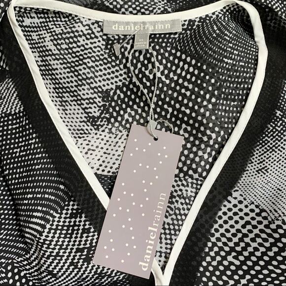 Stitch Fix Daniel Rainn Keisha Cross Front Top XS - Picture 5 of 8